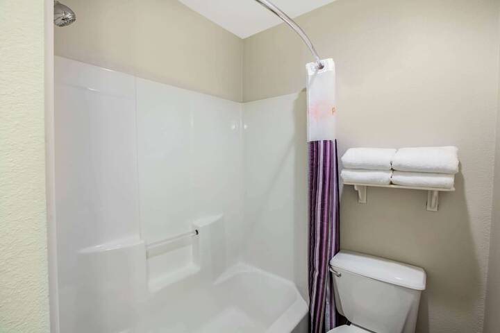 Room 15 of 30