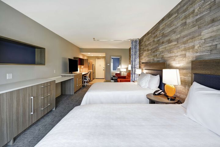 Room 12 of 33