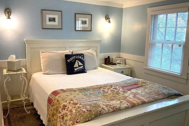 Room 28 of 63