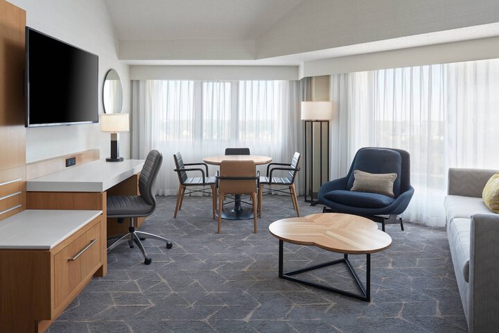 Room 21 of 48