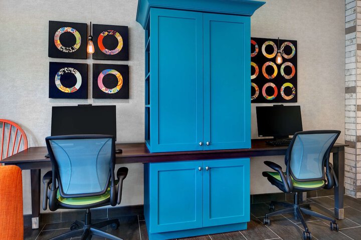 Home2 Suites Asheville Airport