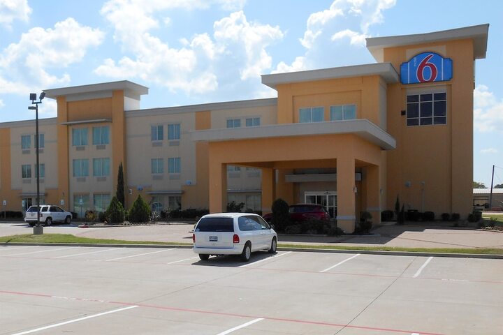 Hotel 3 of 23