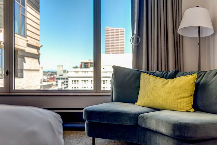 The Duniway Portland a Hilton Hotel