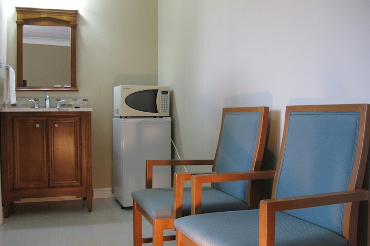 Embassy Motel