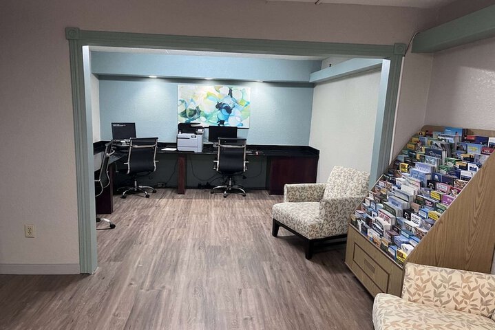 Business Center 93 of 93