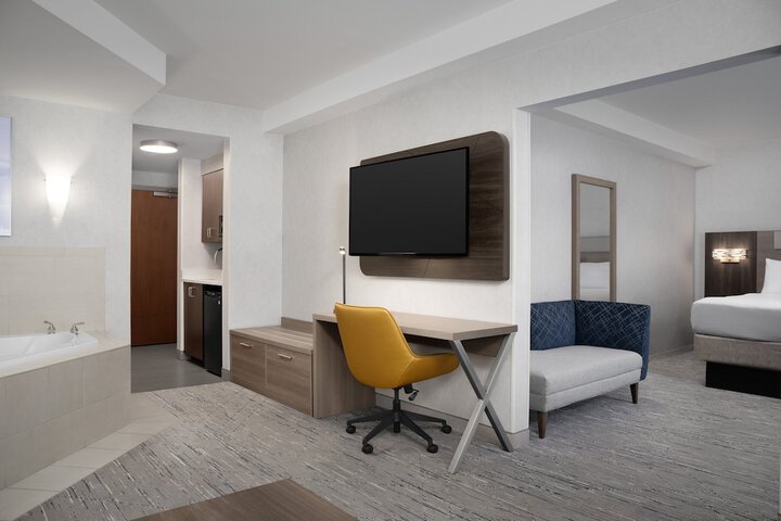 Room 29 of 50