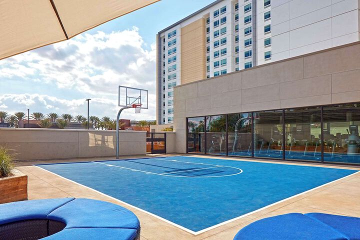 Pool 4 of 52