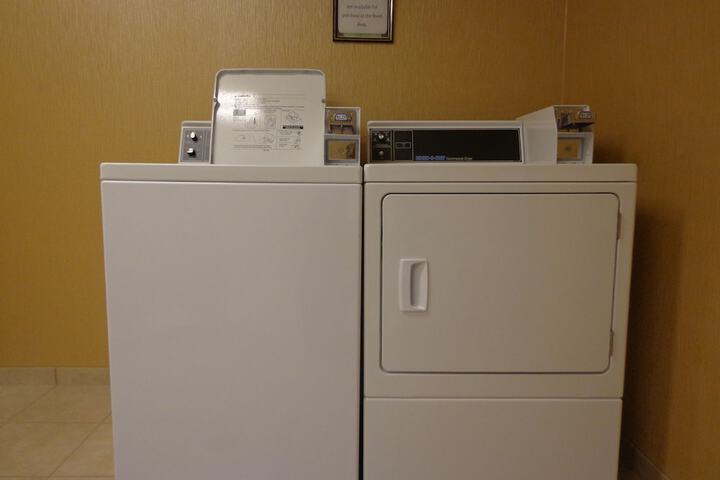 Room 12 of 32