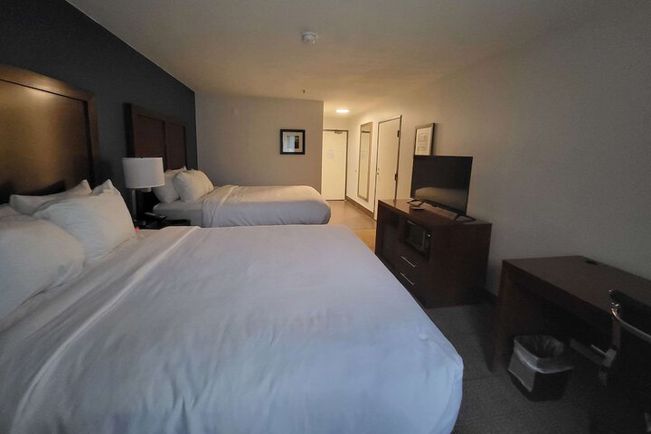Room 7 of 38