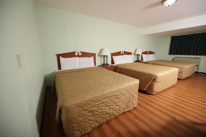 Room 21 of 28
