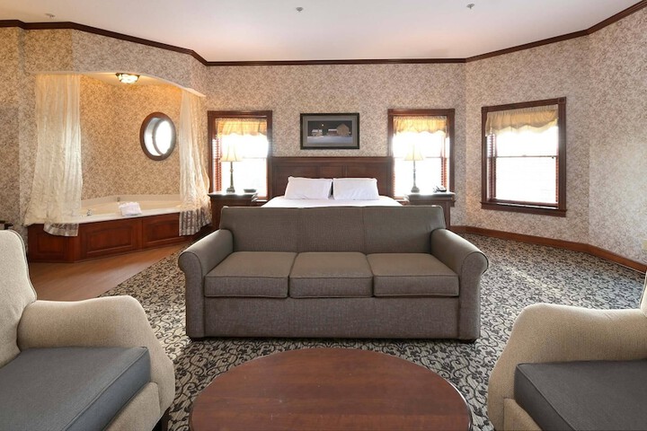 Carlisle Inn Sugarcreek