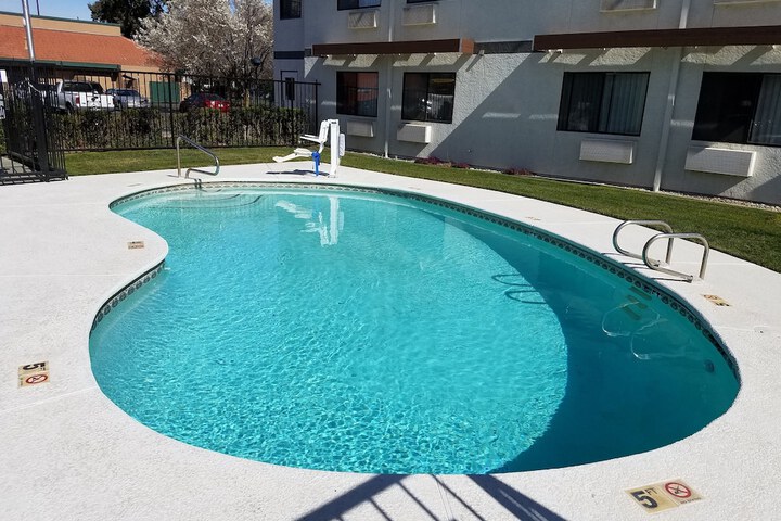 Pool 11 of 43