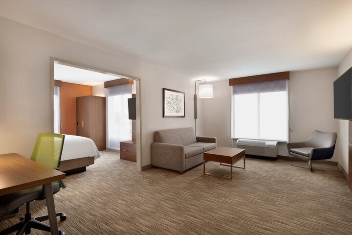 Holiday Inn Express Hotel & Suites Auburn - University Area by IHG