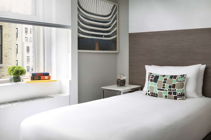 Room 40 of 56