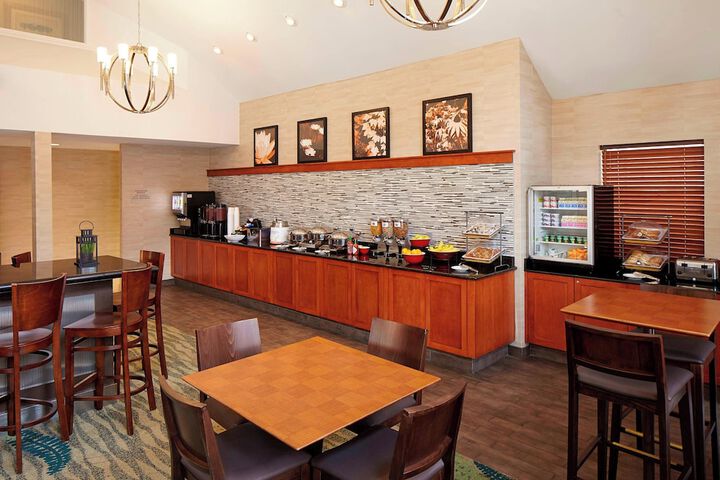 Breakfast/Coffee Service 17 of 19