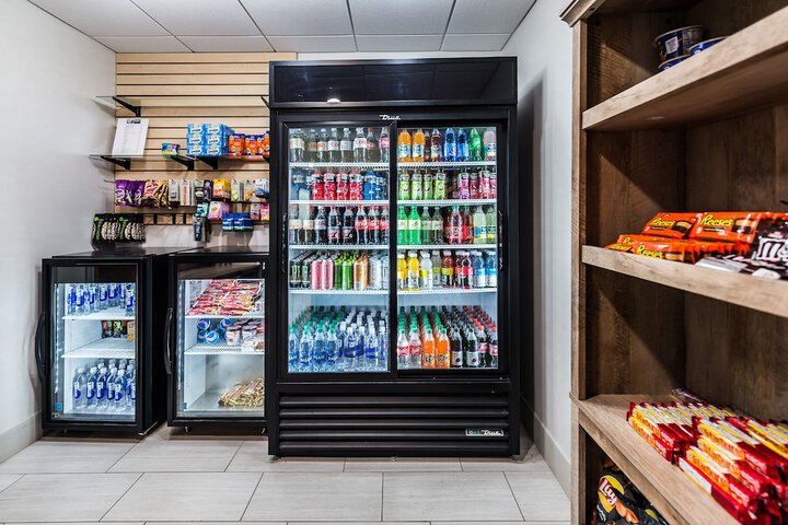 Holiday Inn Express Flint-Campus Area by IHG