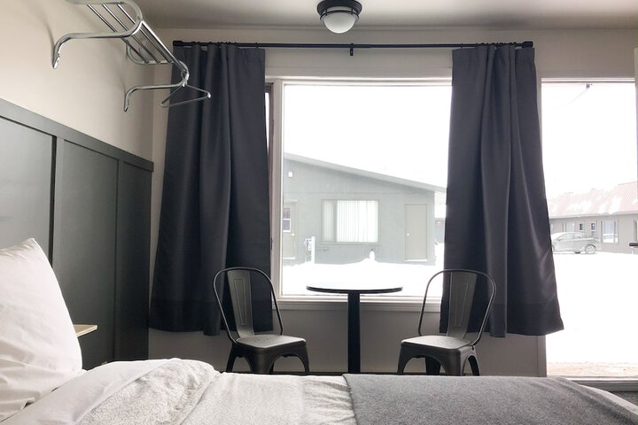 The Bayview Motel - Fort Frances ON - Lakeside Motel