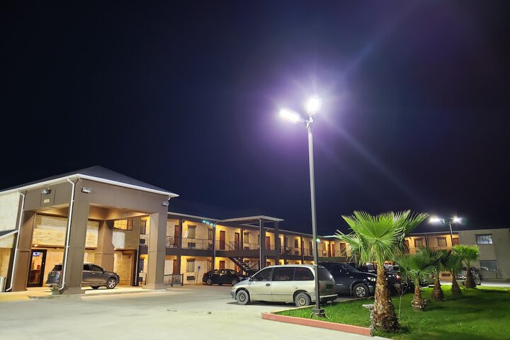 Lux Inn and Suites