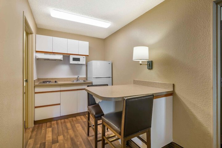 Extended Stay America Suites Portland Tigard