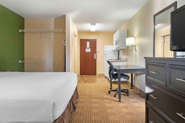 Extended Stay America Select Suites Detroit Farmington Hills