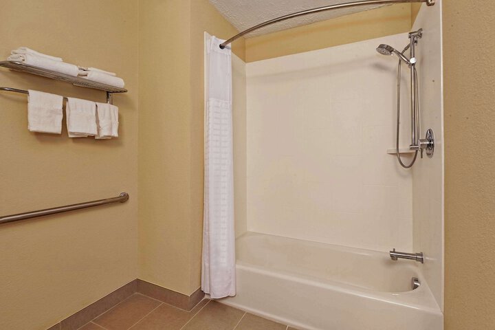Room 10 of 23