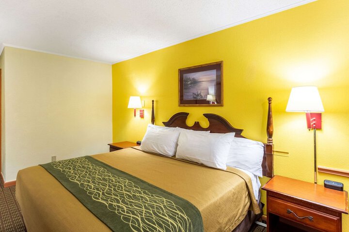 Room 15 of 25