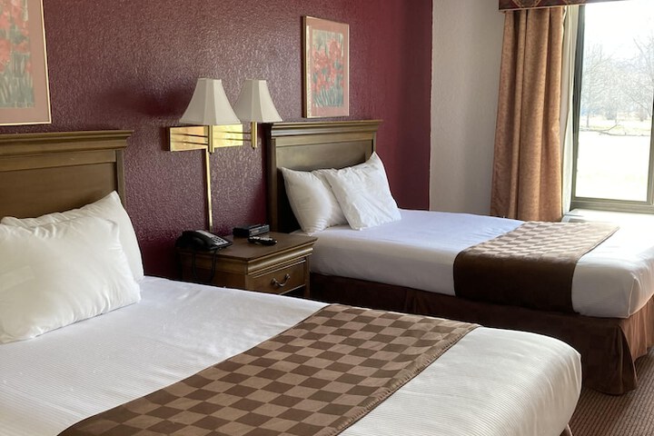 Room 32 of 50