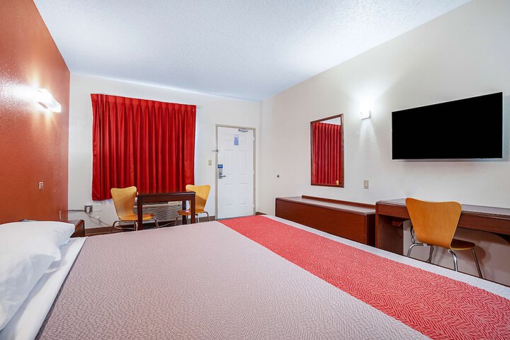 Room 26 of 30