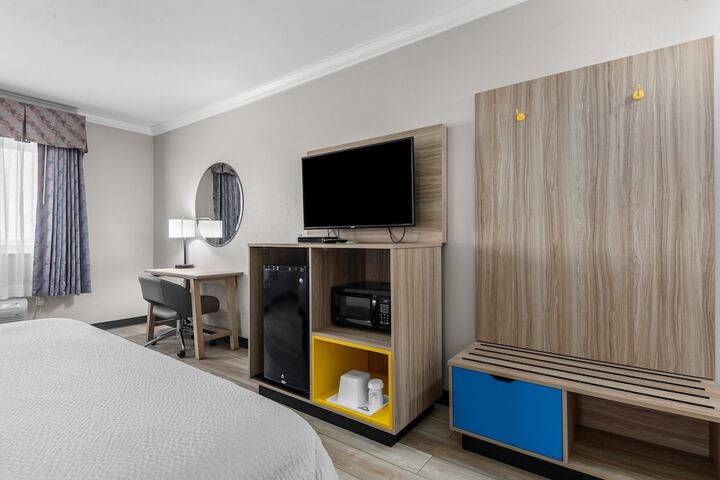 Days Inn by Wyndham Salado