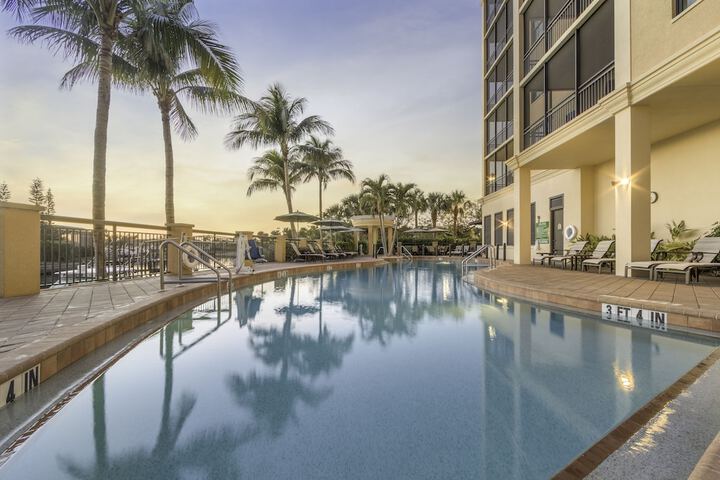 Holiday Inn Club Vacations Sunset Cove Resort by IHG