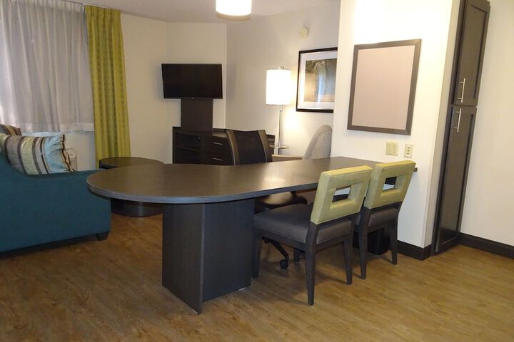 Room 18 of 39