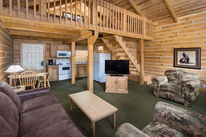Rock Crest Lodge & Cabins