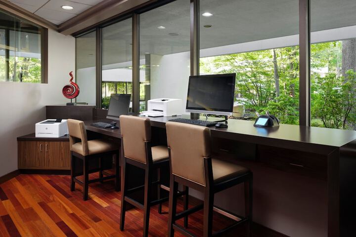 Business Center 46 of 50