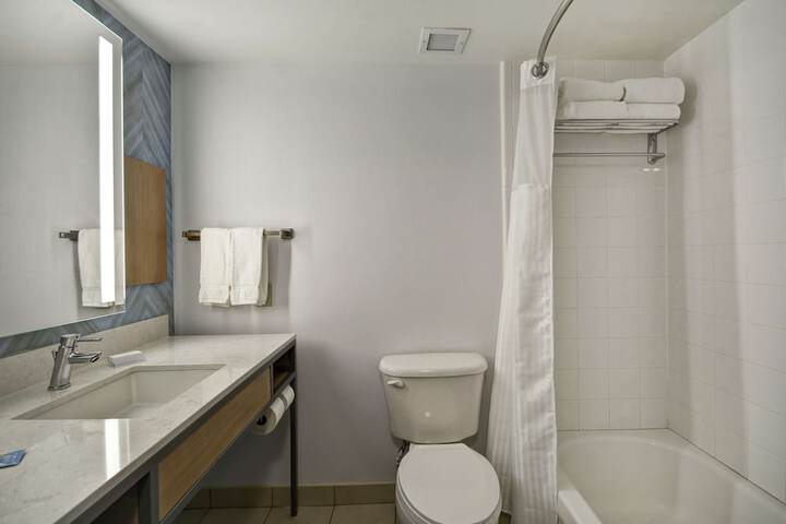 Room 45 of 68