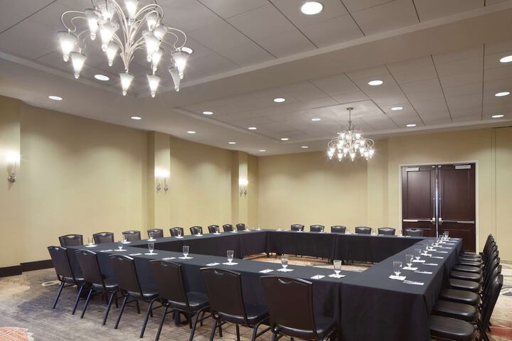 DoubleTree by Hilton El Paso Downtown