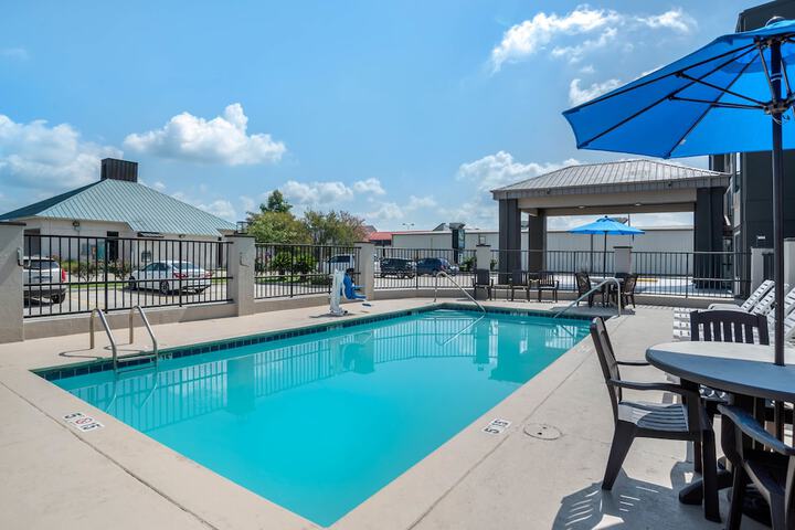Pool 6 of 68