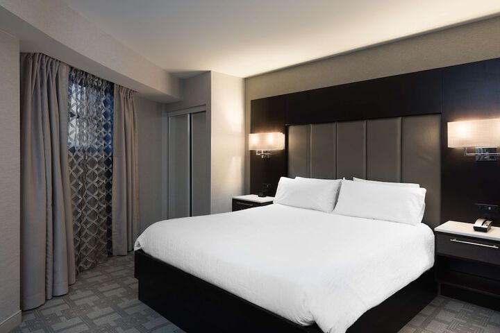 Room 12 of 48