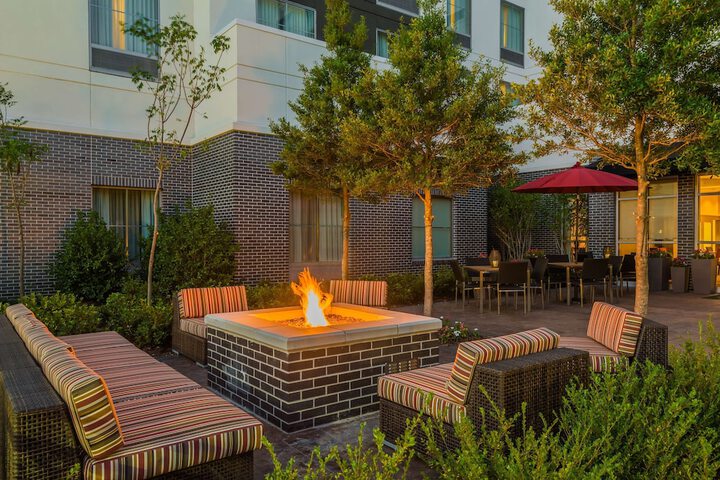 Terrace/Patio 30 of 32