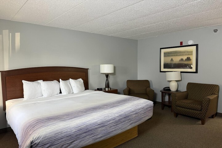AmericInn by Wyndham Sioux Falls