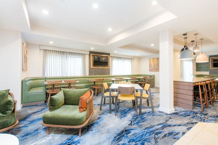 Hotel Interior 10 of 32