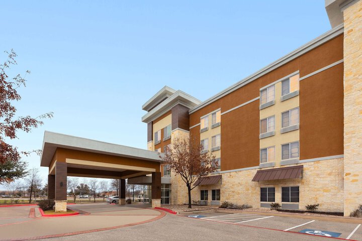 Hotel 2 of 59