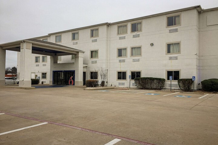 Motel 6 Woodway TX