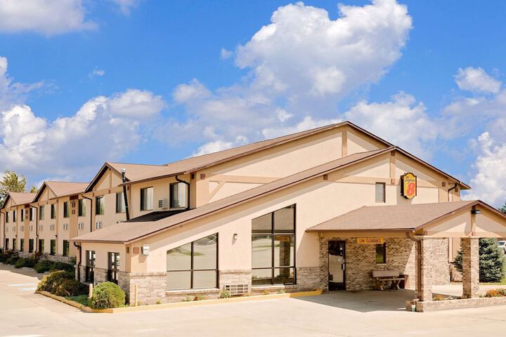 Super 8 by Wyndham Centerville