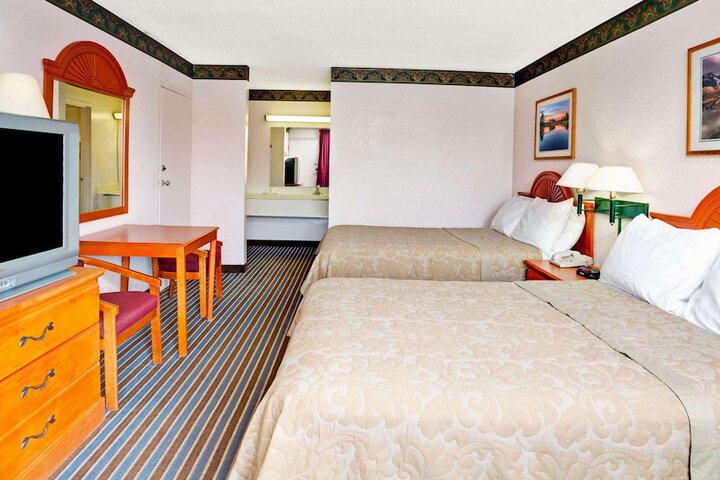 Room 22 of 23