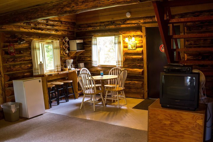 Midnight Sun Log Cabins