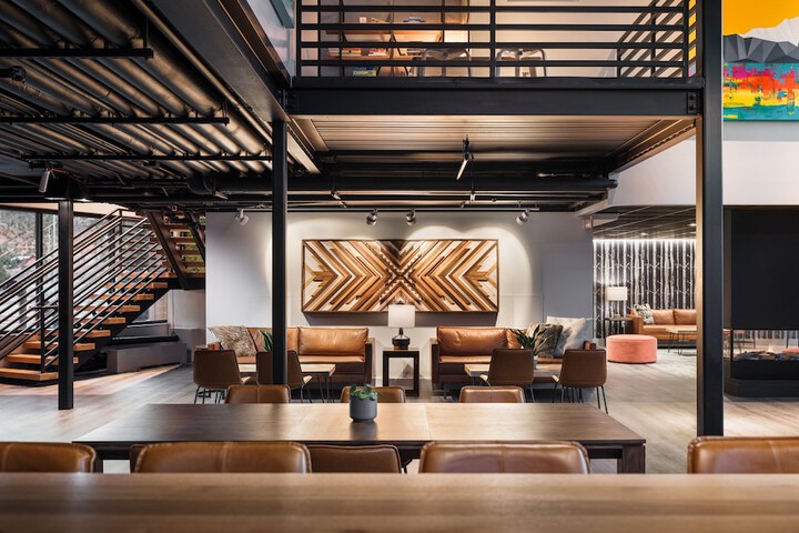 The Block Hotel & Commons