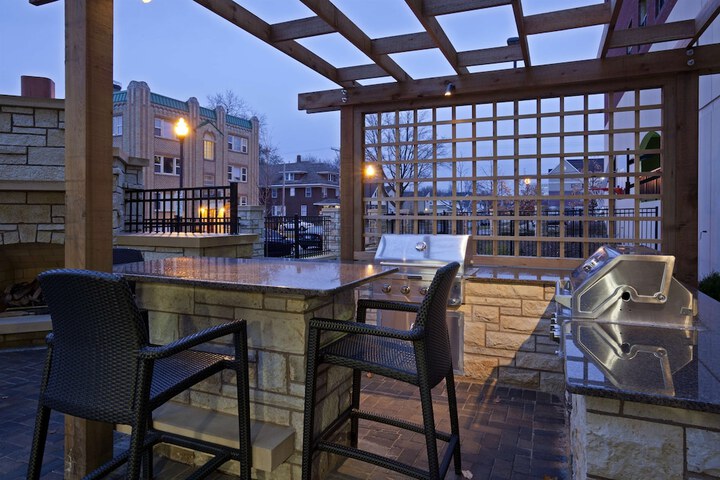 Terrace/Patio 34 of 36