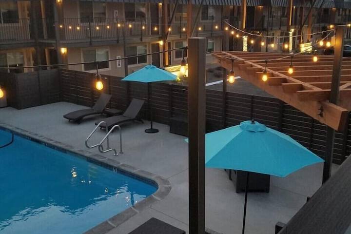 Pool 2 of 15