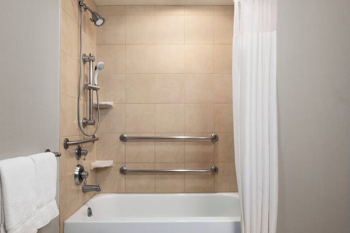 Courtyard by Marriott Madison West Middleton