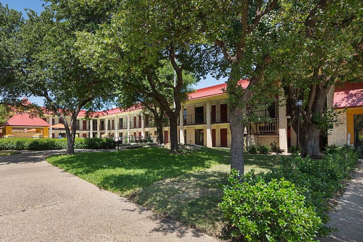 Red Roof Inn PLUS+ Dallas – Addison